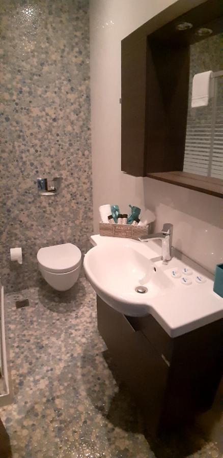 King George Sqr Apt 卡拉马塔 外观 照片